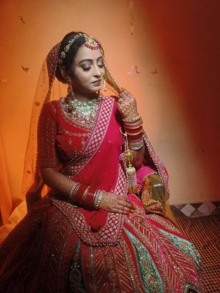 Ck4KTFNuYXBjaGF0LzEzLjIzLjAuMzggKFYyMzA3OyBBbmRyb2lkIDE0I2NvbXBpbGVyMTEwNjE0NTMjMzQ7IGd6aXApIFYvTVVTSFJPT00=